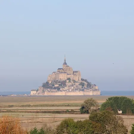 Pensión Aux Du Mont 3*