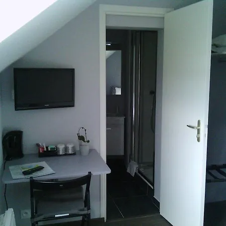 Pensión Aux Du Mont 3*