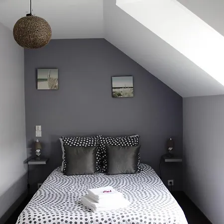 Pensión Aux Du Mont 3*