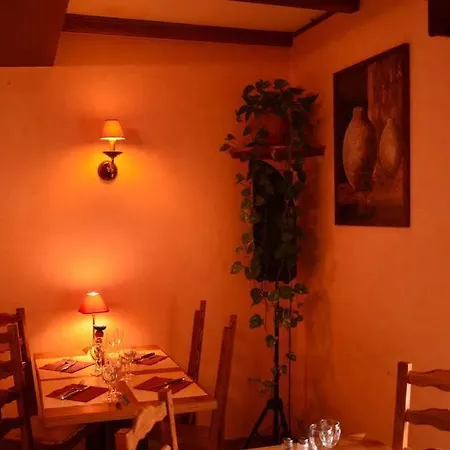 Pensionat Aux Du Mont 3*