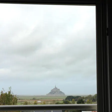 오 샴브레 뒤 몽 3* Huisnes-sur-Mer